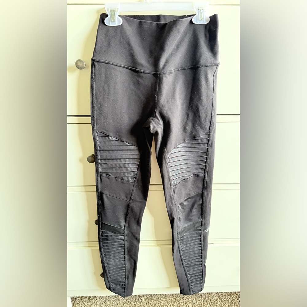 ALO Yoga Black Leggings